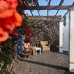 Semesterbostad Schoen Eingerichtetes - La Yazmina By Interhome *