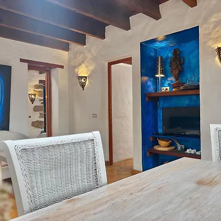 Schoen Eingerichtetes - La Yazmina By Interhome *