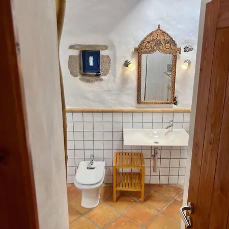 Holiday home Schoen Eingerichtetes - La Yazmina By Interhome Uga