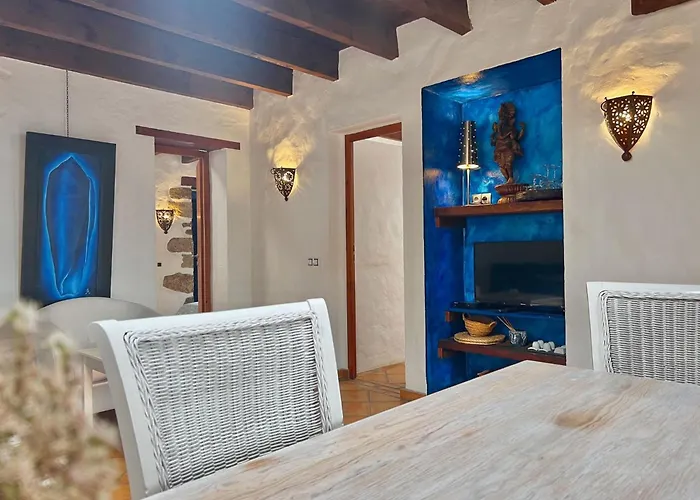 Schoen Eingerichtetes - La Yazmina By Interhome *