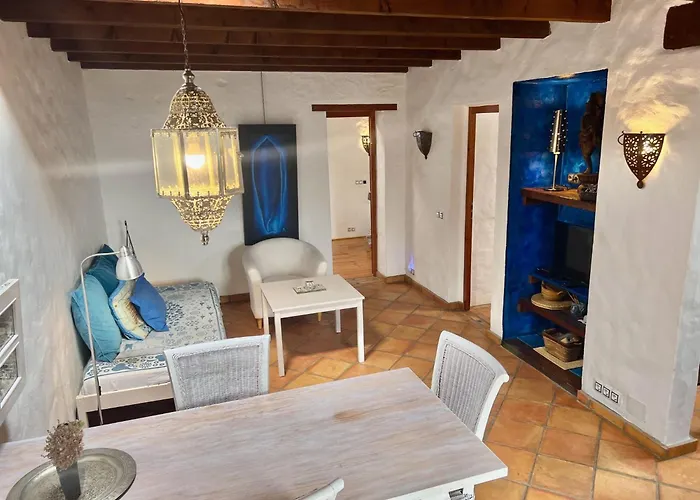 Holiday home Schoen Eingerichtetes - La Yazmina By Interhome Uga