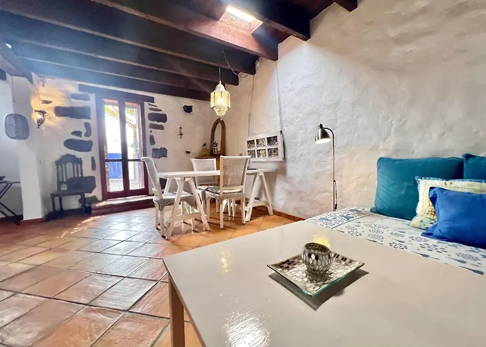 Holiday home Schoen Eingerichtetes - La Yazmina By Interhome Uga