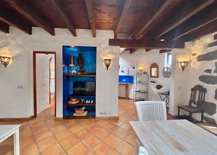 Schoen Eingerichtetes - La Yazmina By Interhome