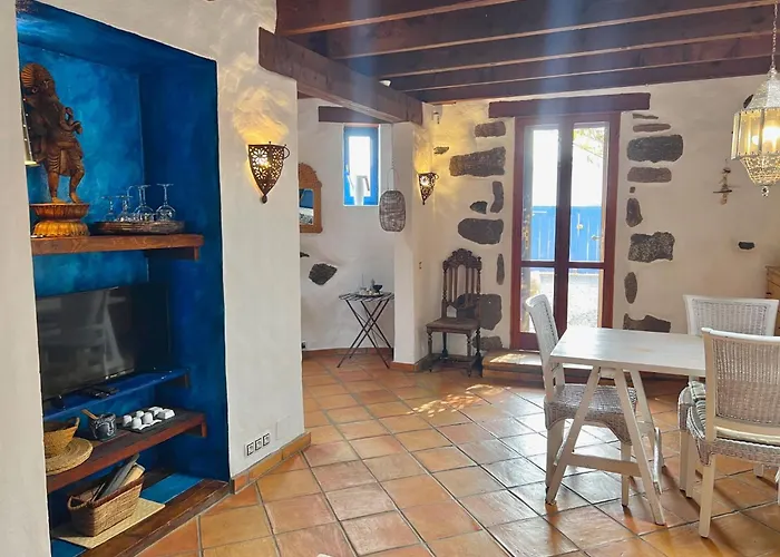 Holiday home Schoen Eingerichtetes - La Yazmina By Interhome Uga