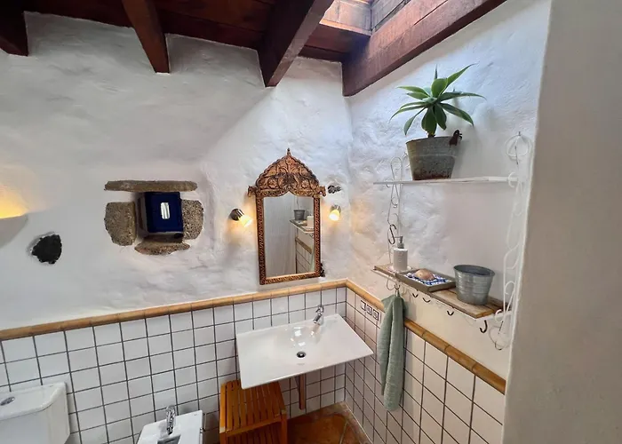 Holiday home Schoen Eingerichtetes - La Yazmina By Interhome Uga