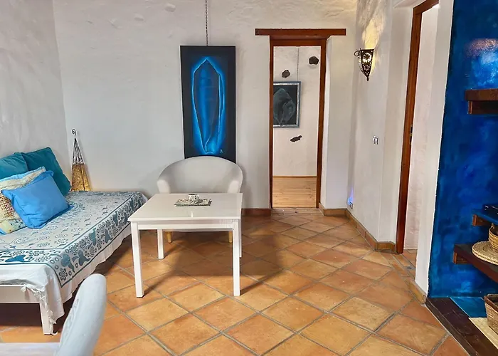 Schoen Eingerichtetes - La Yazmina By Interhome *