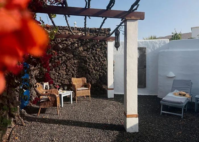 Schoen Eingerichtetes - La Yazmina By Interhome * Uga