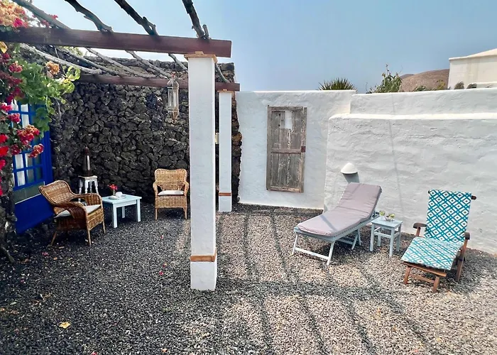 Schoen Eingerichtetes - La Yazmina By Interhome Uga